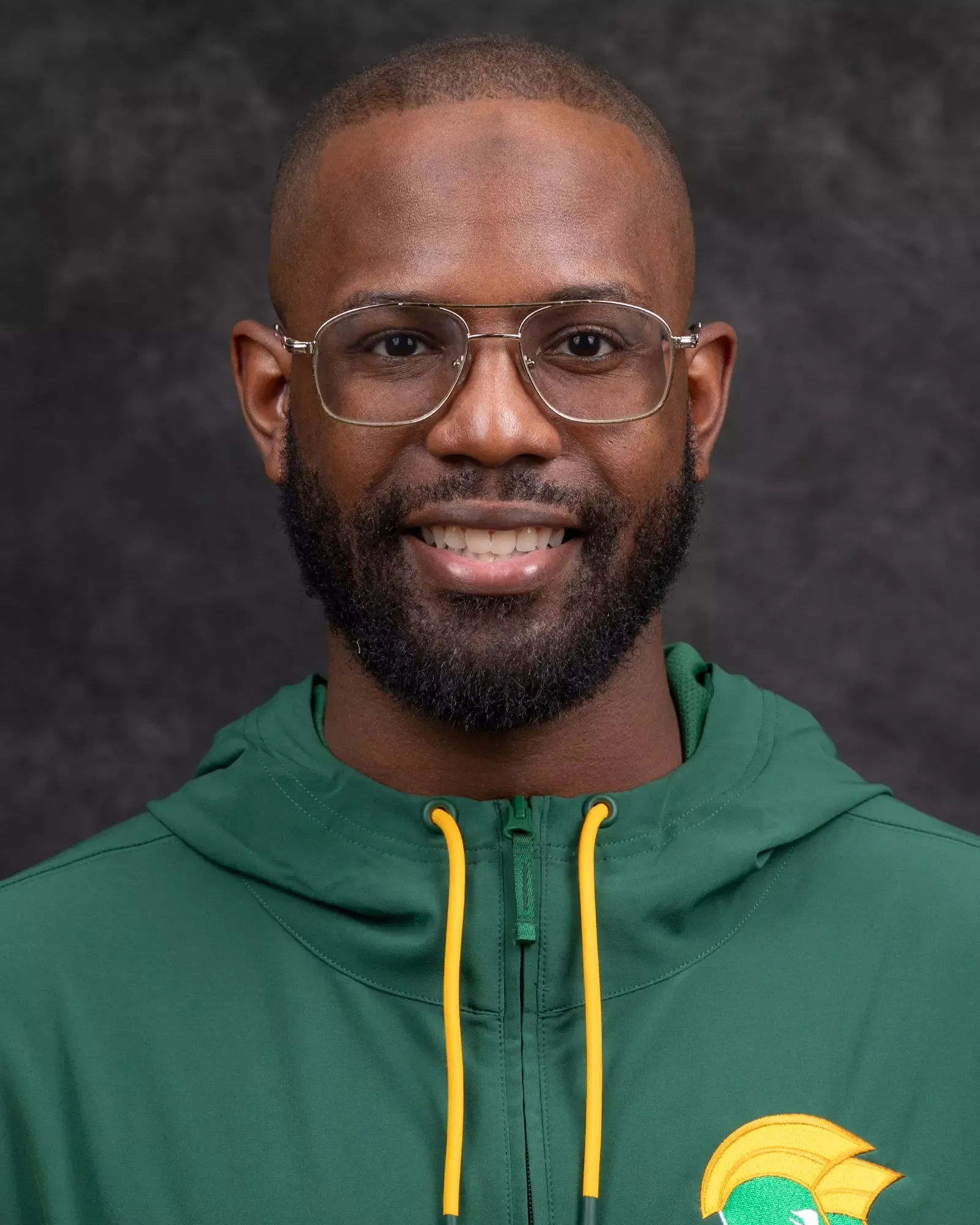 Assistant Coach Leonard Fairley 