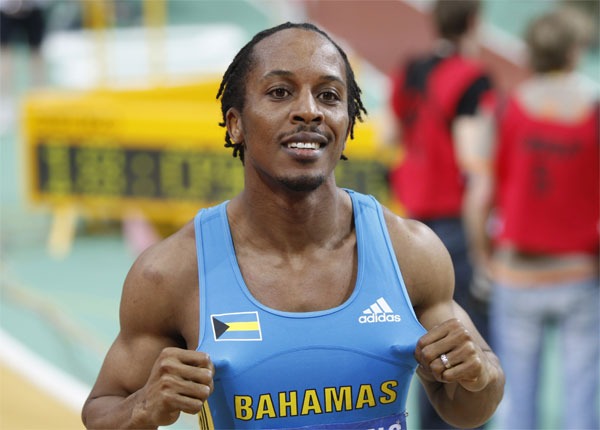 Chris Brown Pose Olympics Bahamas