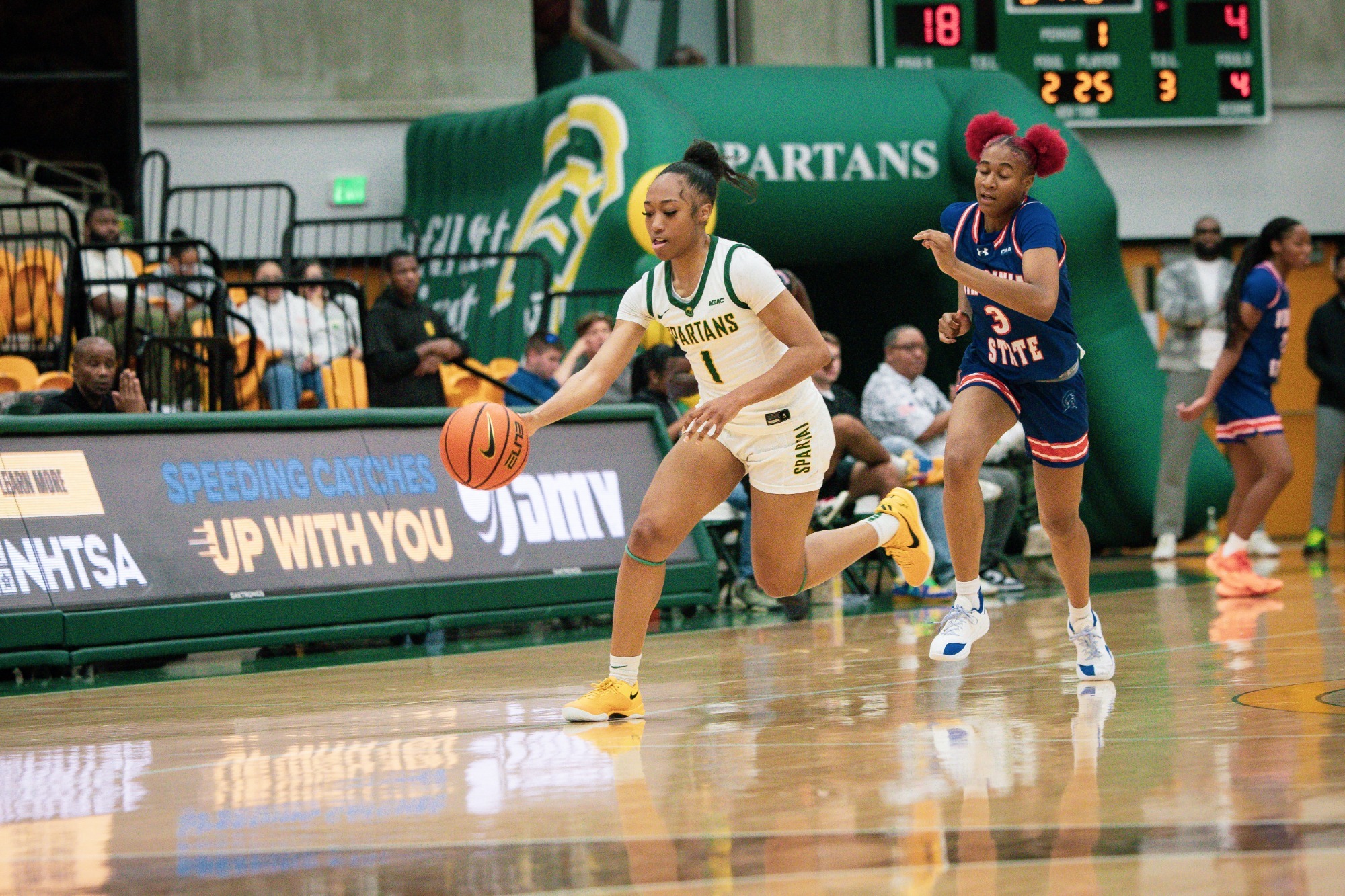 Da'Brya Clark vs. Virginia State