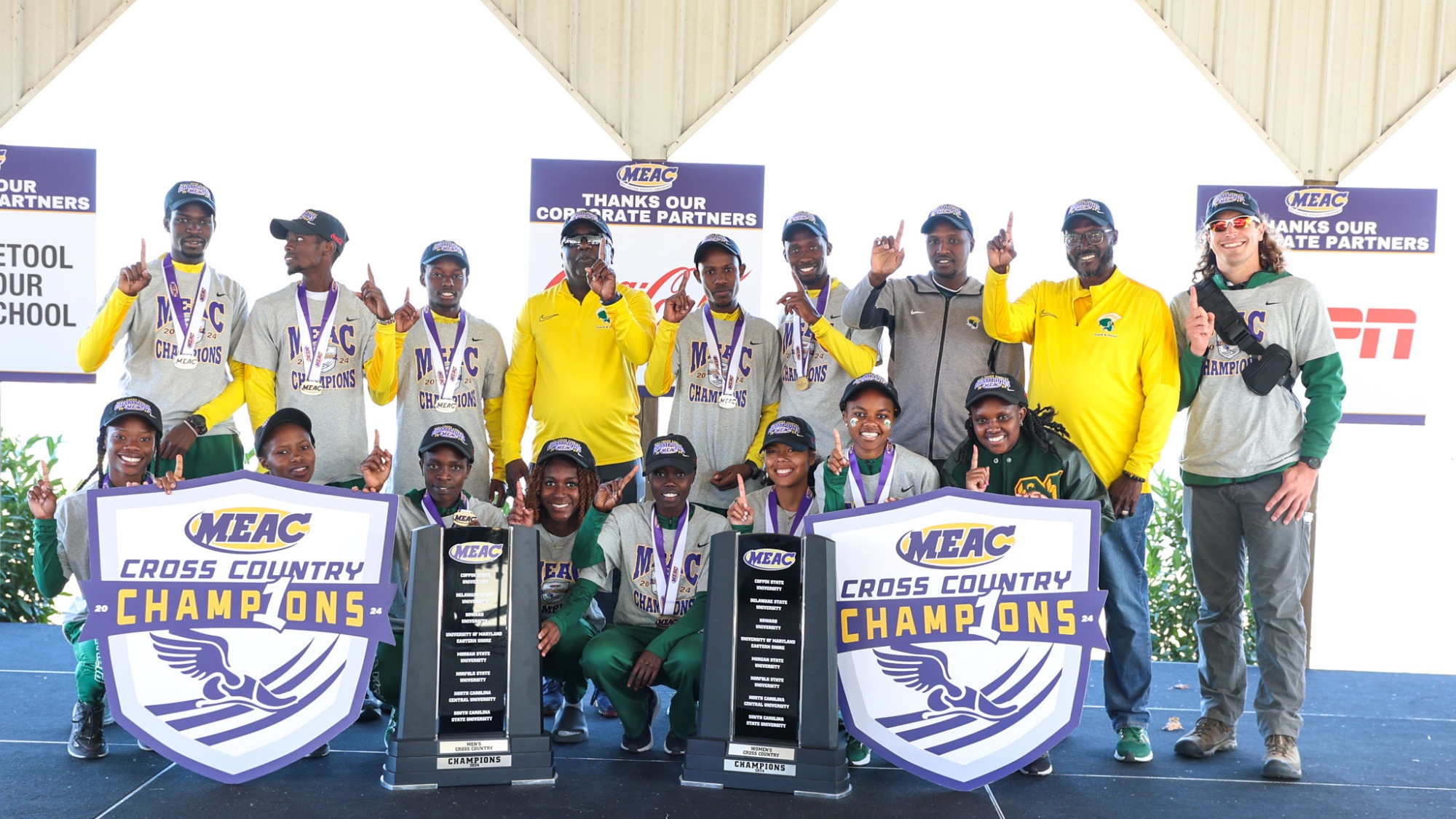 Men's and women's cross country teams 