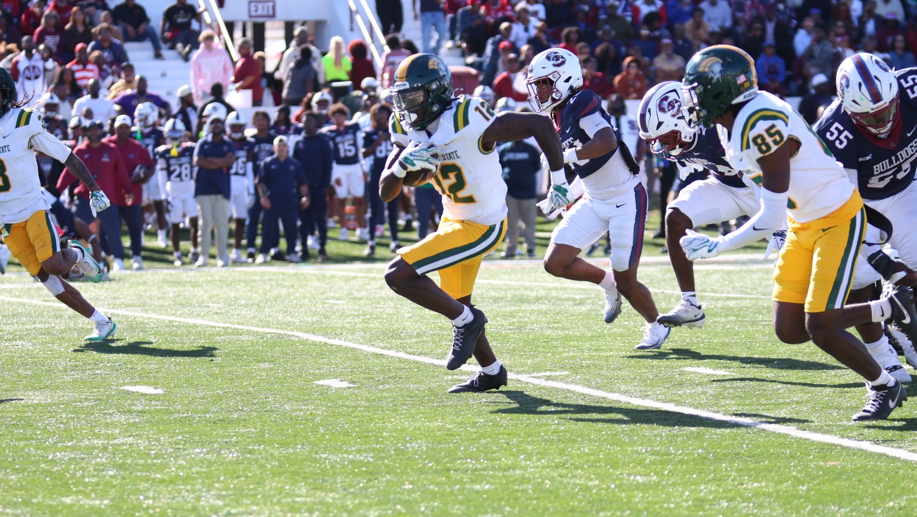 Jason Wonodi returns the punt for TD vs SCSU