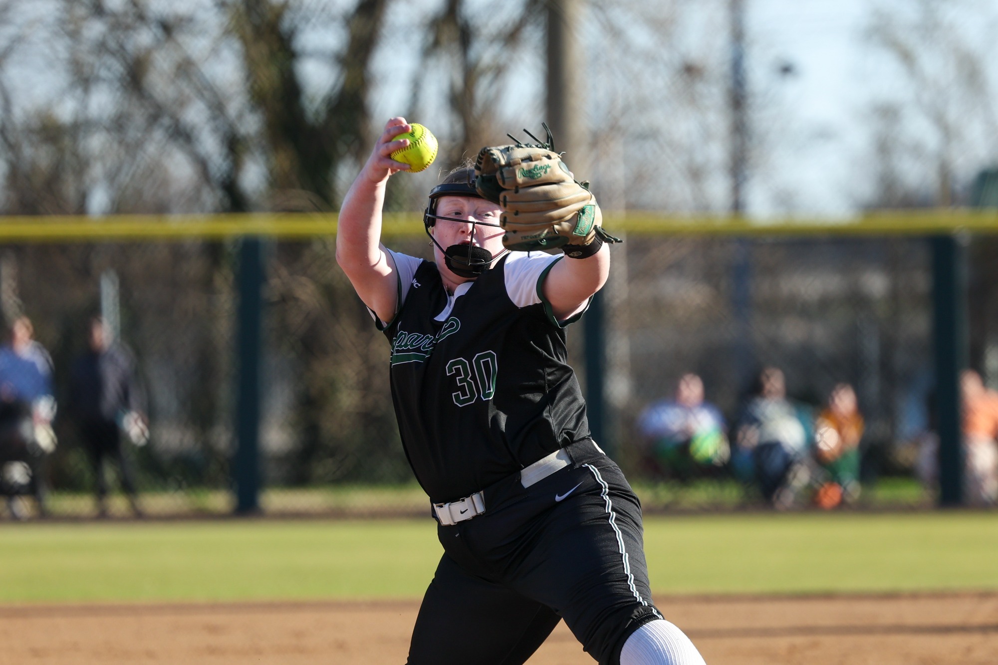 Maddy Morris pitching