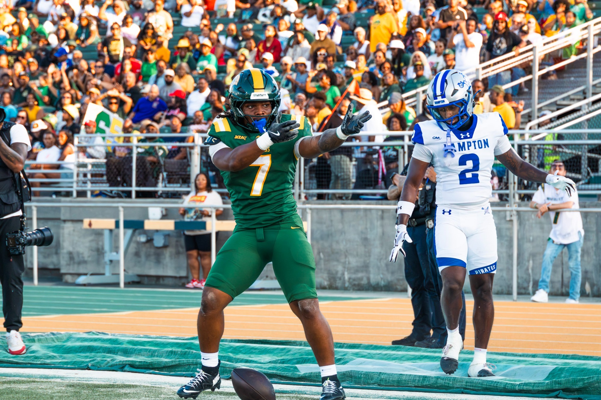 Ravon Moore