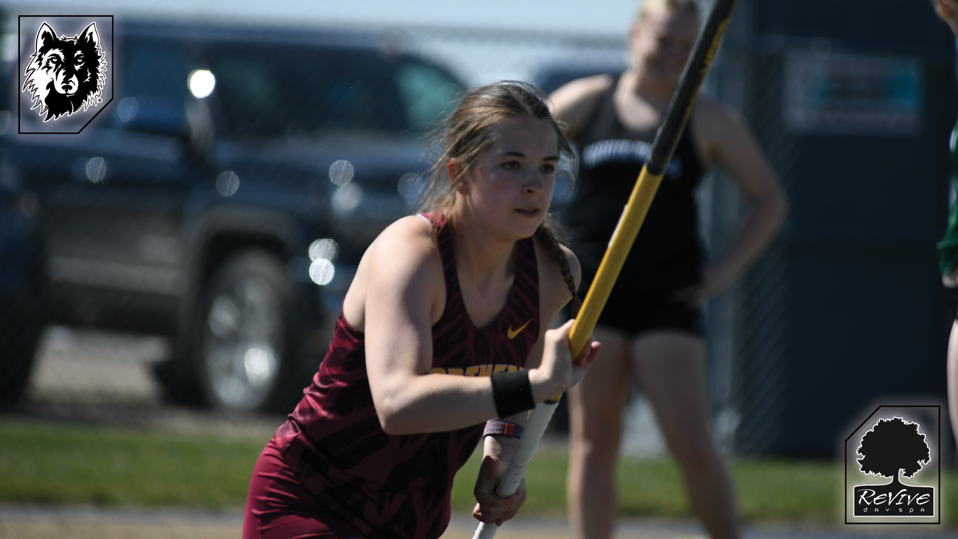 Maggie Kruger runs into her pole vault attempt