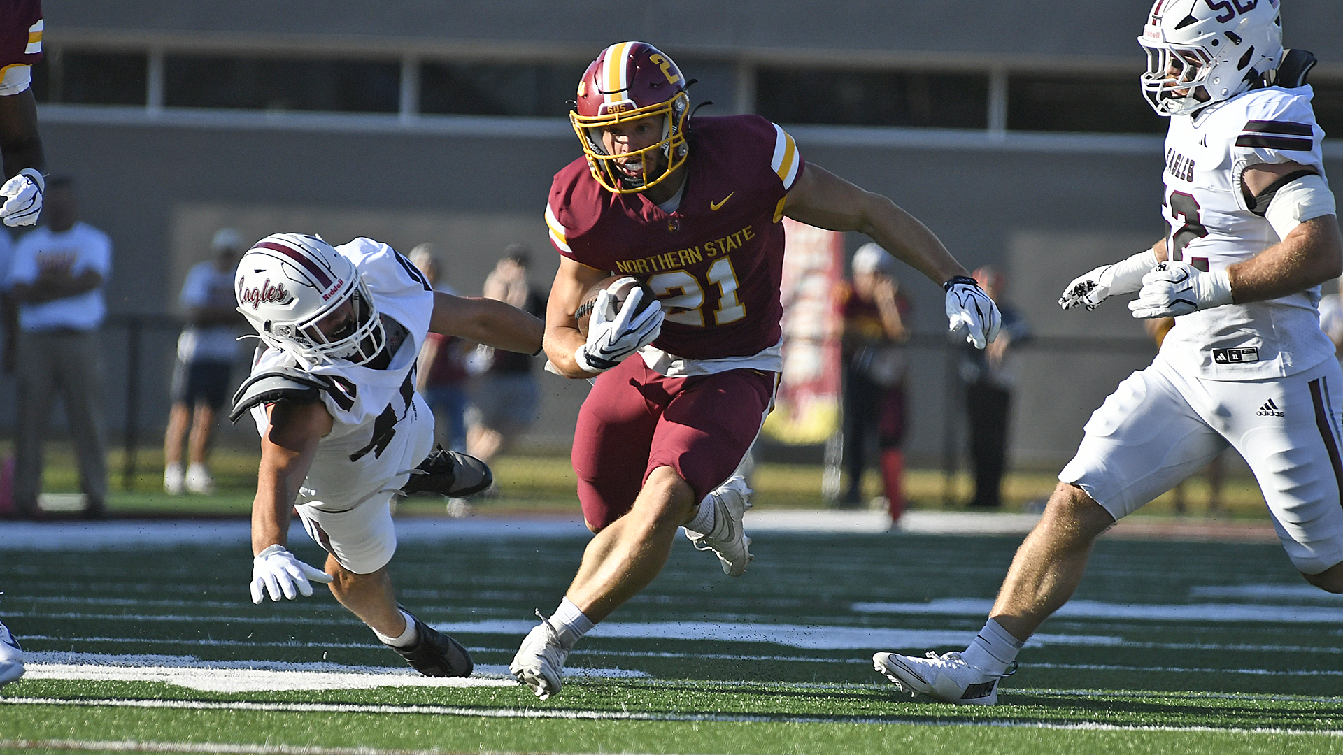 Hank Kraft running the ball