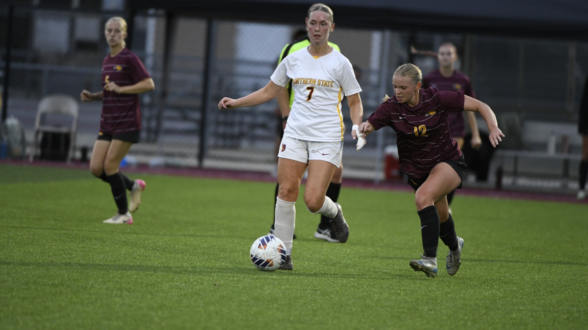 Jaylee Hofer dribbling the ball in NSU's 2-0 victory over the Golden Eagles