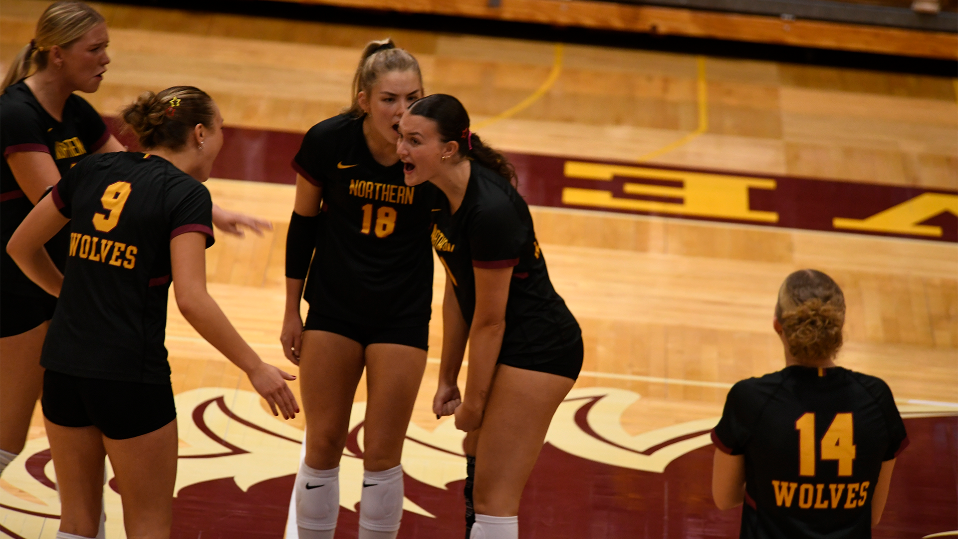 9.26 Volleyball Recap - Victoria Persha lets out a yell in celebration to her teammates after a won point