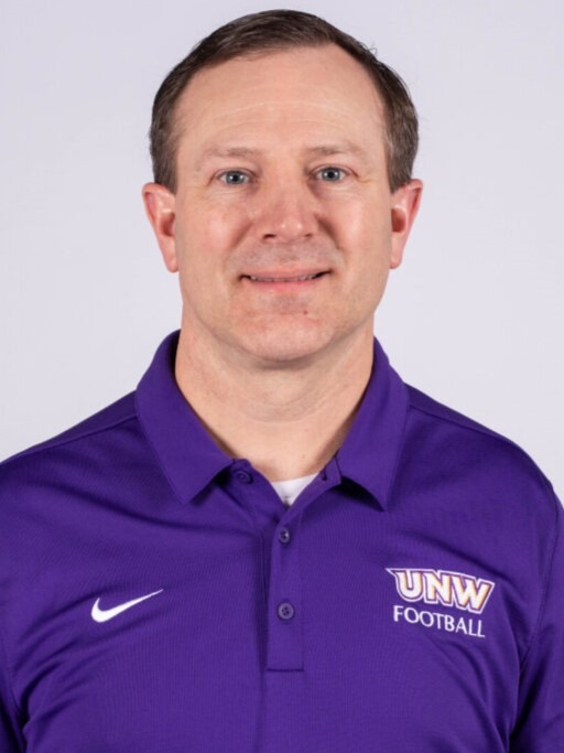 2024_FB_Headshots_Coach_Hvistendahl_Scott_Website