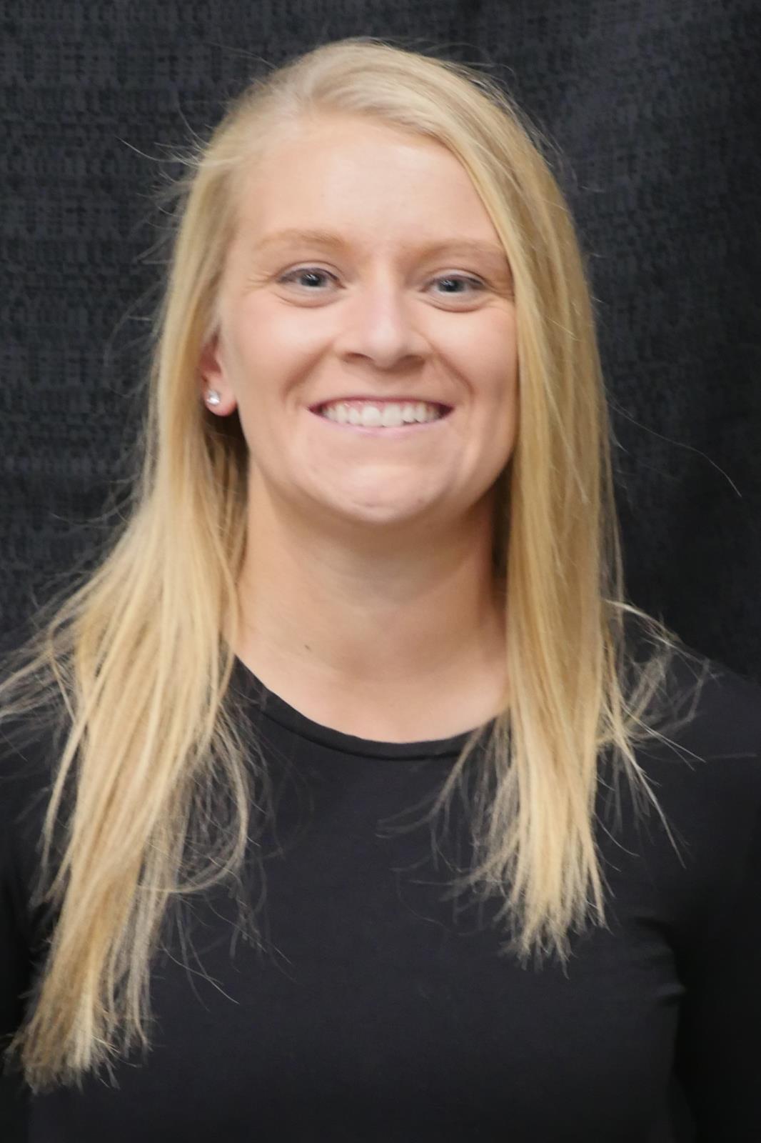 Lindsey Holt
