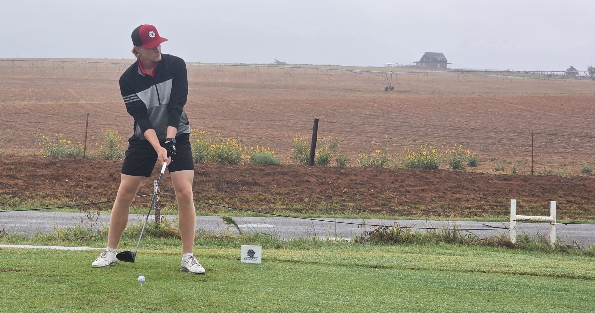 Matti Zerwin prepares to hit the golf ball