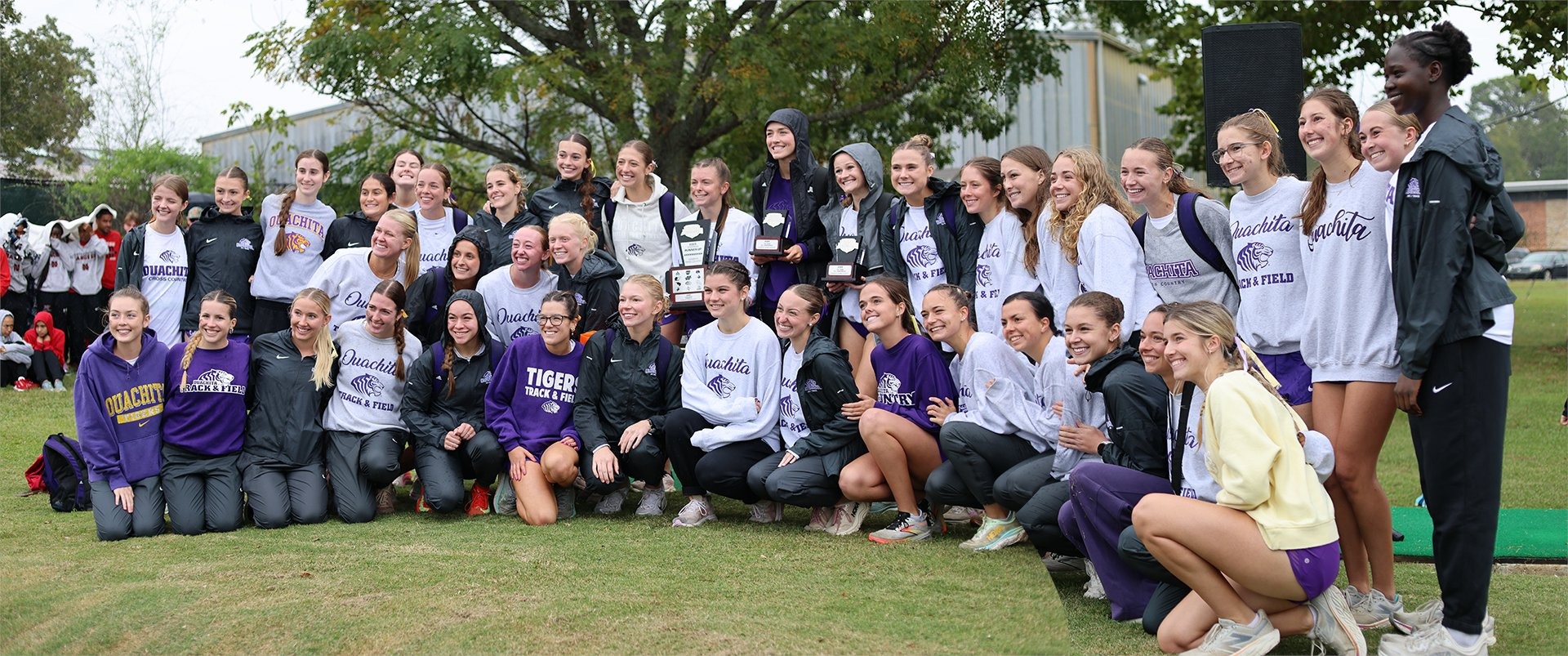 Women's Cross Country Team at GAC Championship