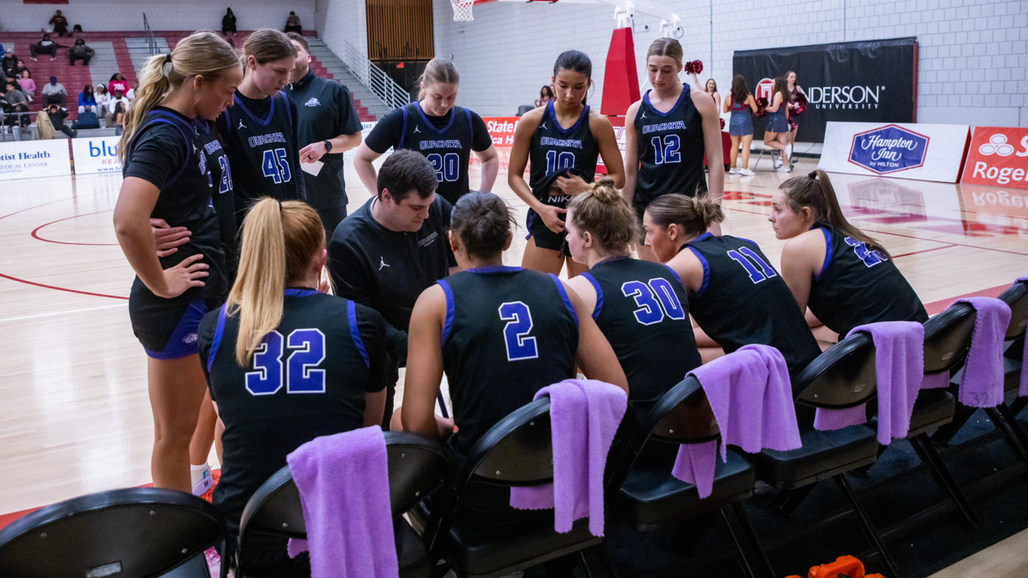 WBB huddle at HSU 2026