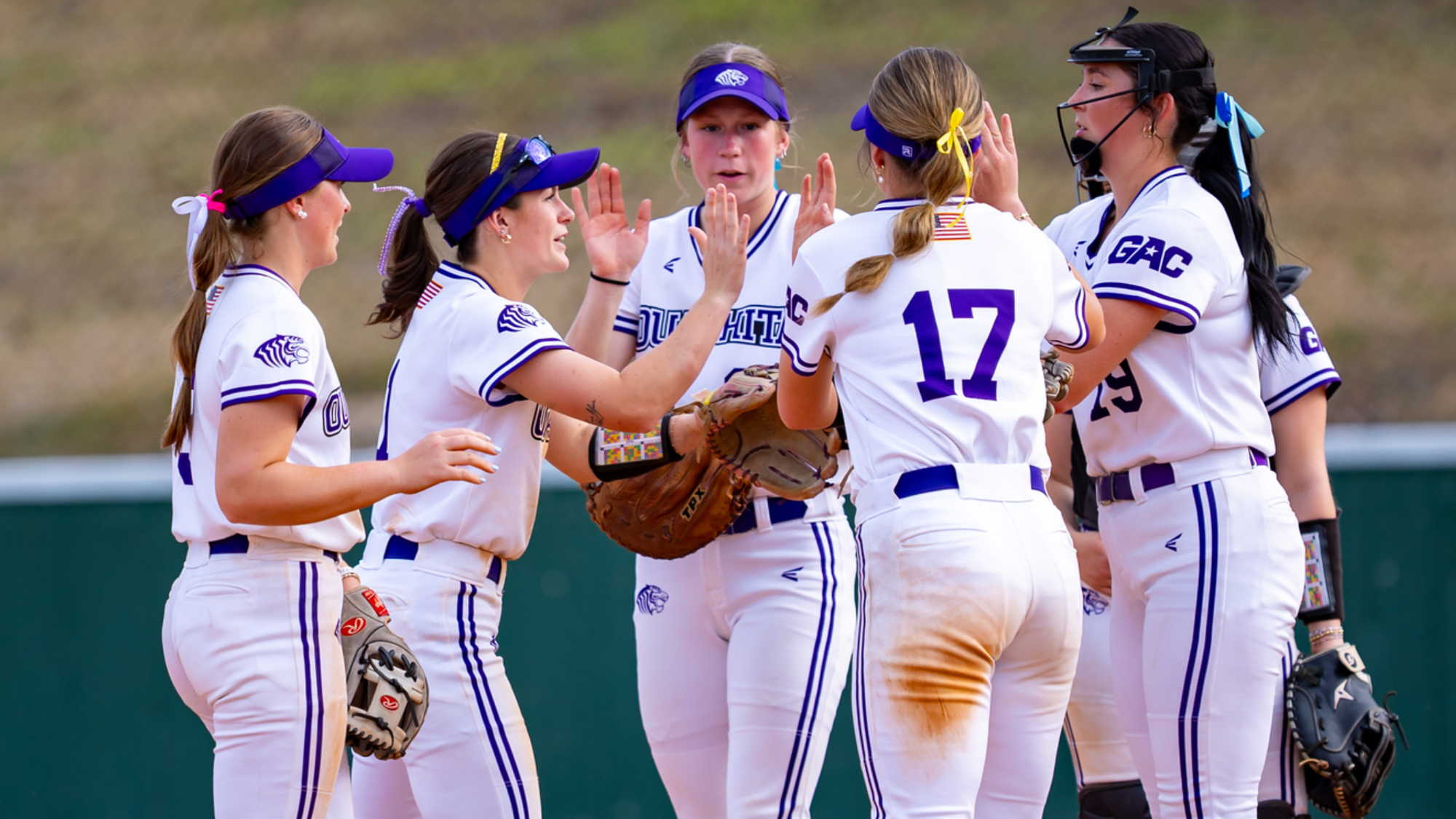 SB huddle vs Harding 2026