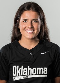 Lindsey Stoeckel head shot -- fall 2021