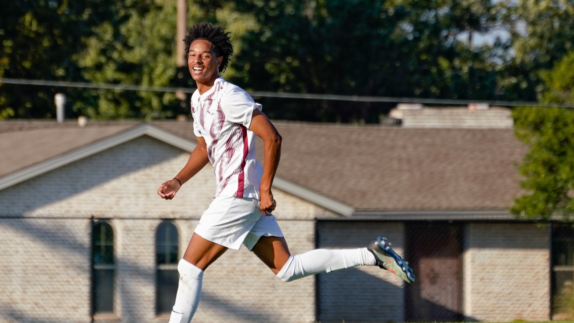 Nakolo jogging off after scoring goal