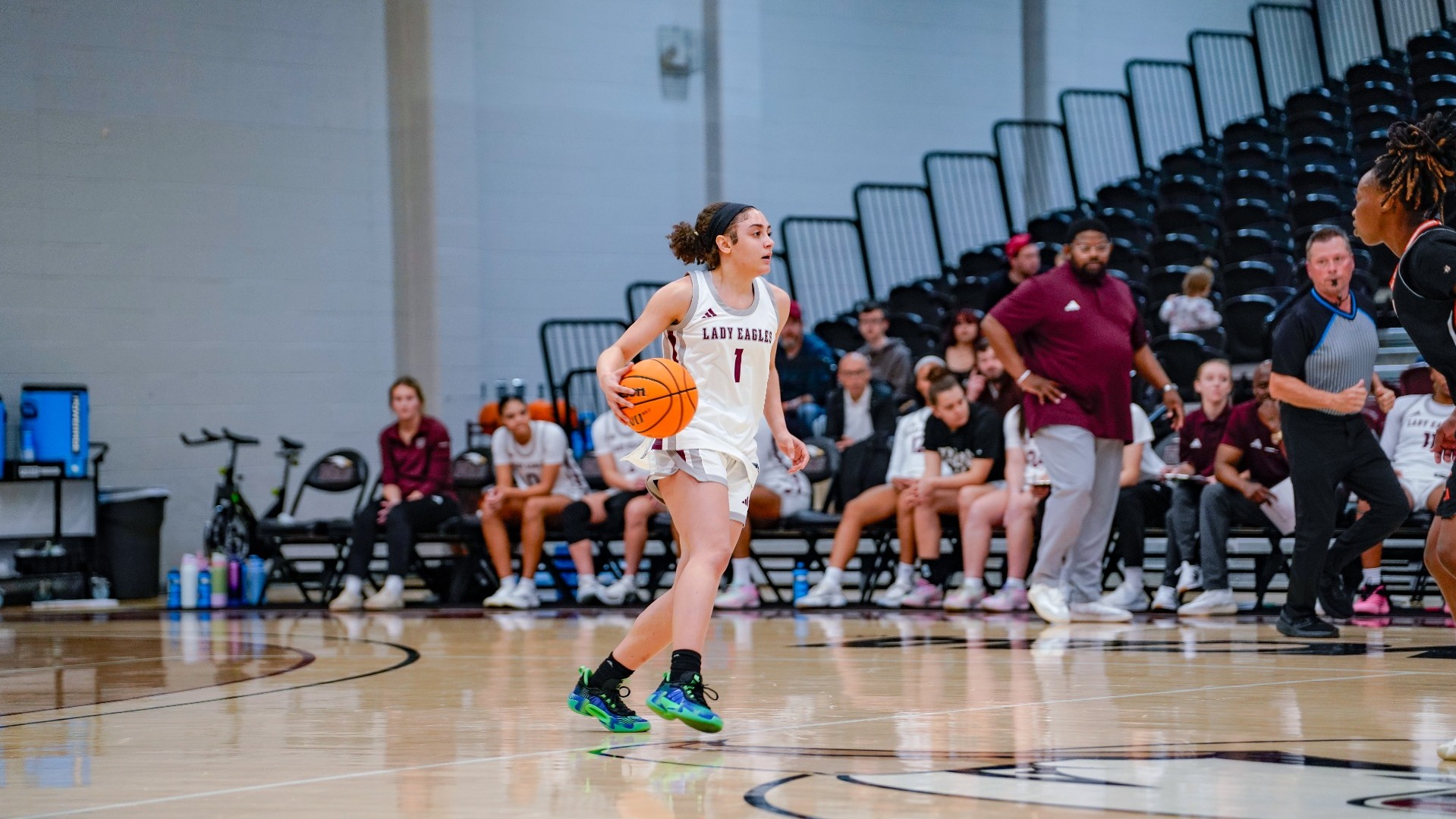 Kendall Brown dribbling up the court