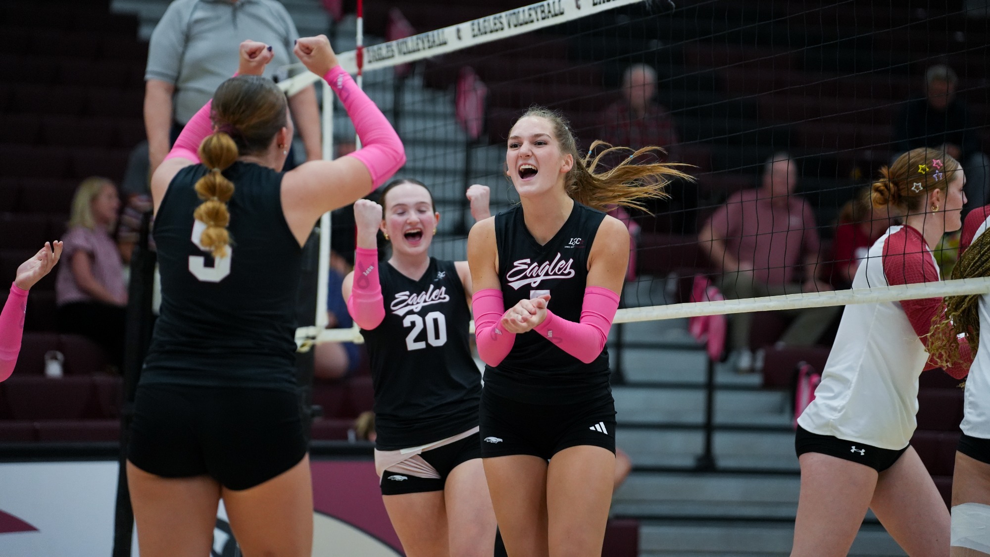 Kenzy McArtor Celebrates a kill against Southern Nazarene