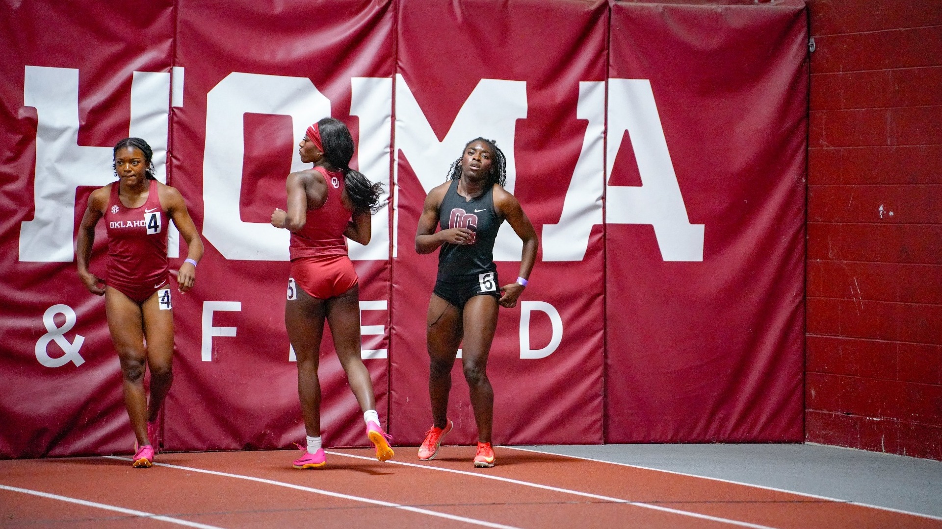 Bentley finishing race at Oklahoma Classic