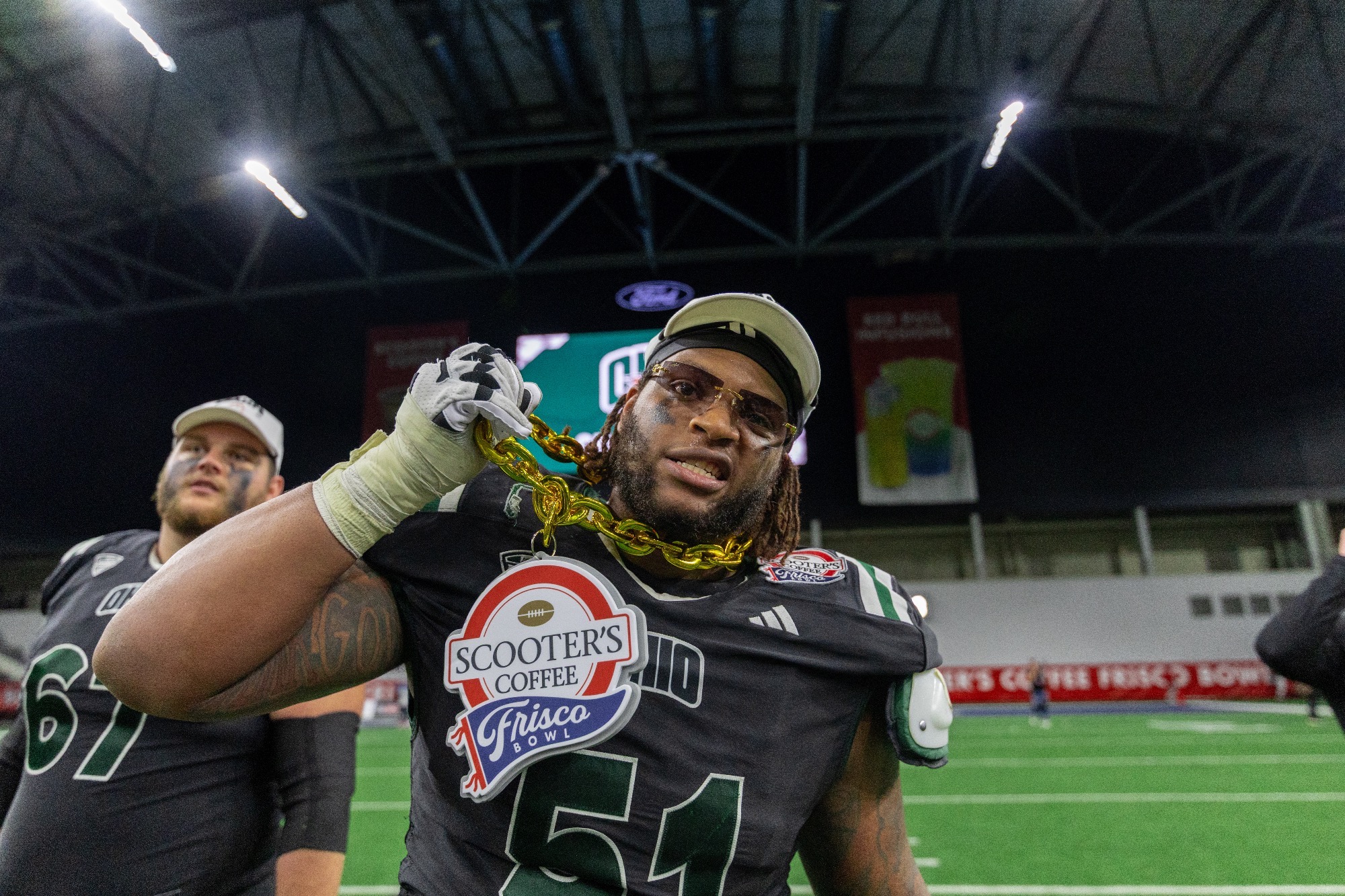 Davion Weatherspoon celebrating 2025 Scooter's Coffee Frisco Bowl victory 