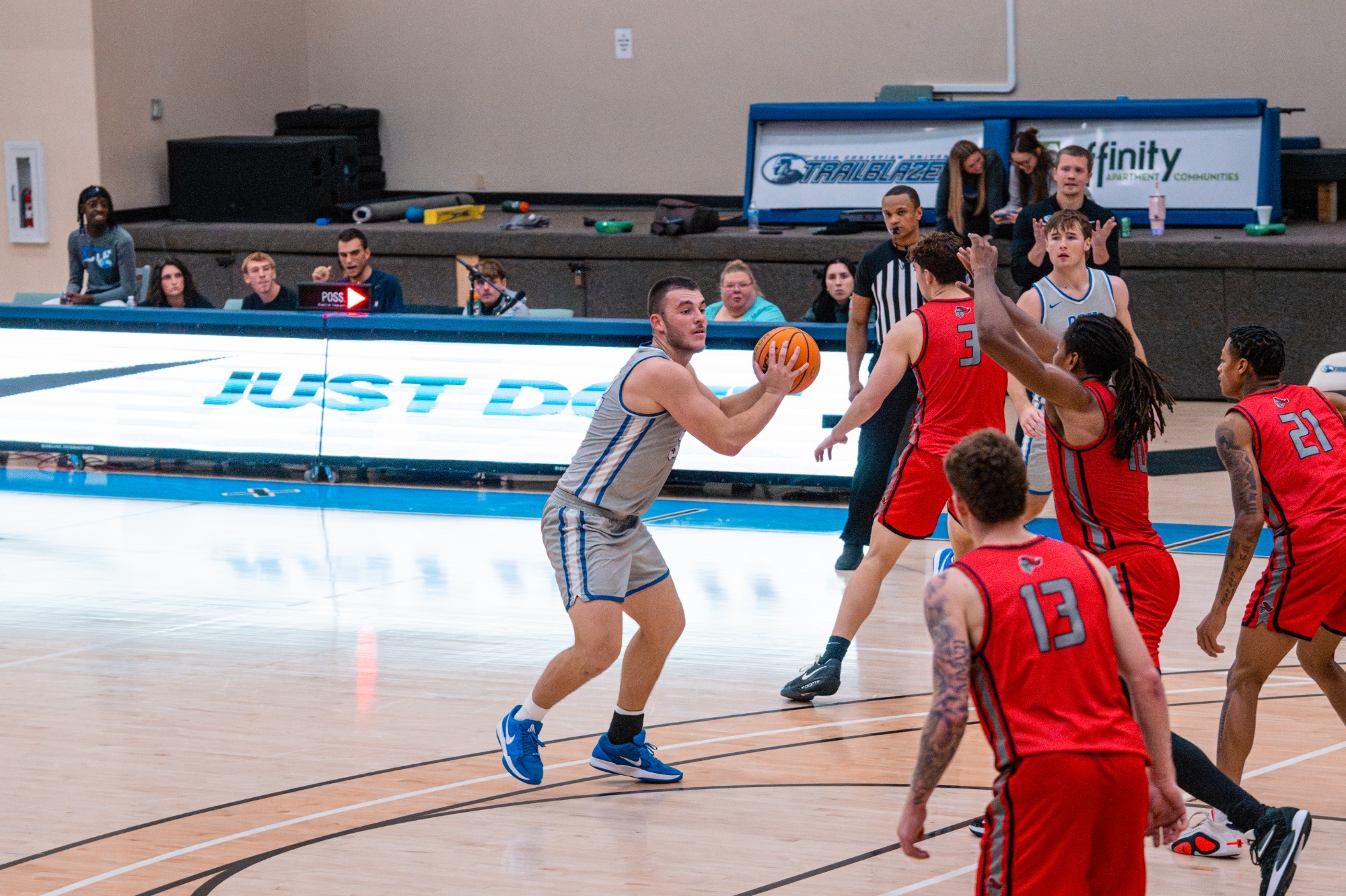 Cale - article photo