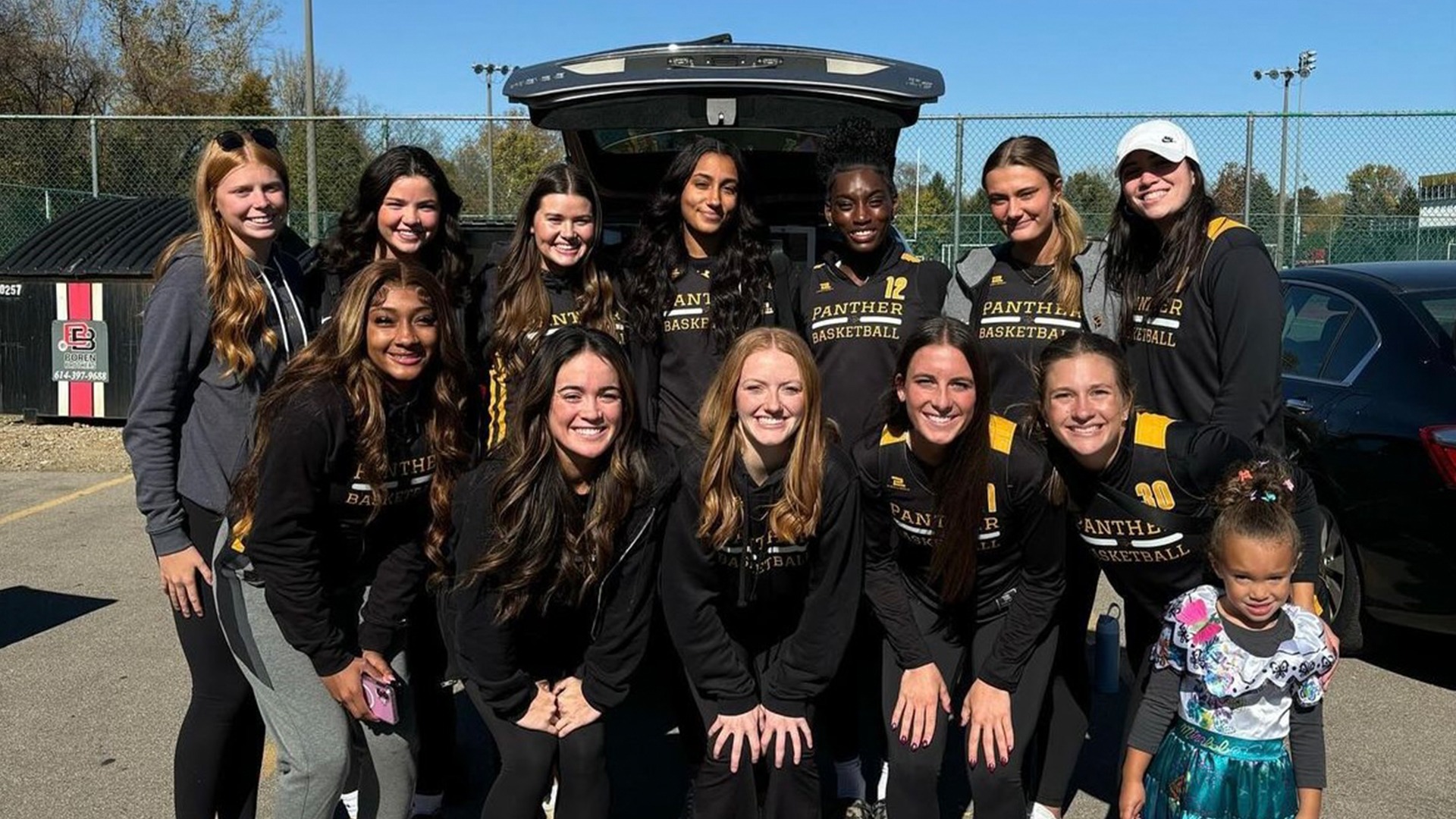 Women's Basketball at SAAC Trunk or Treat