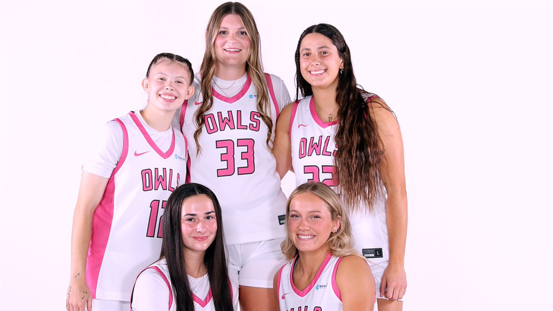 Posed picture of basketball players