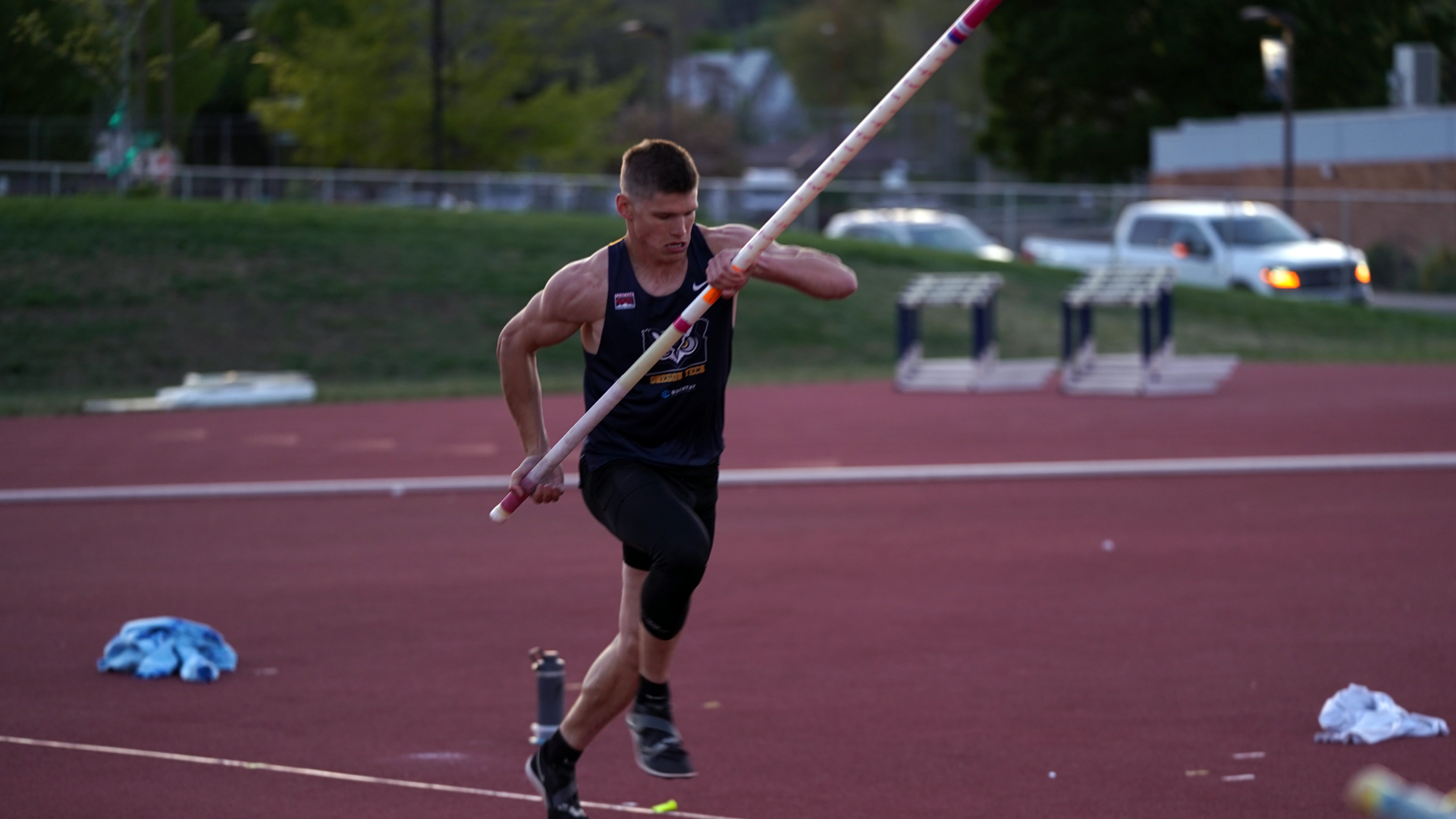 Stevens_PoleVault_CCC26