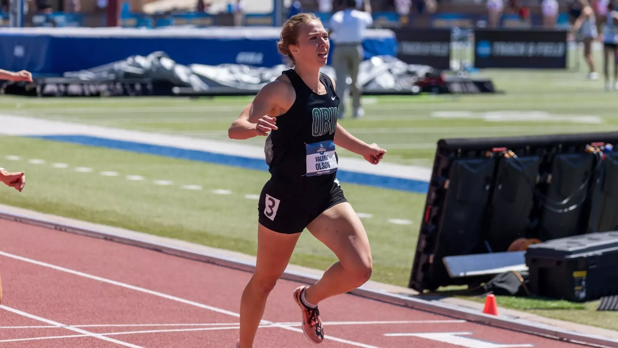 Valerie-Olson-200-Nationals