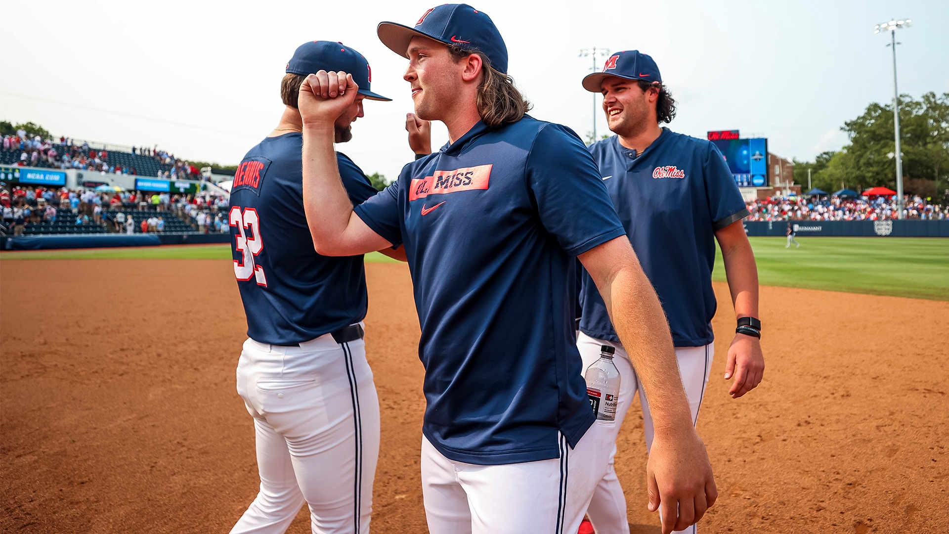 Shohei Ohtani hits 3 homers and strikes out 10 in Dodgers' clinching 5-1  NLCS win over Brewers : NPR, image size:1920x1080