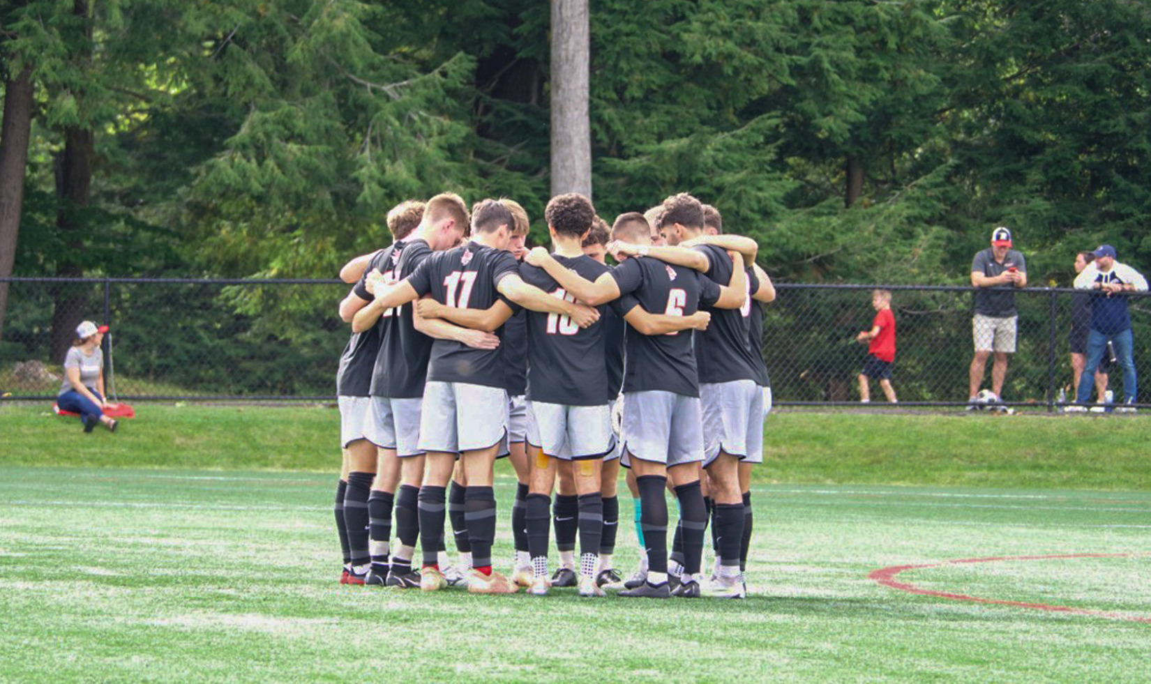 Men's Soccer Falls to Washington & Lee in NCAA Second Round SUNY