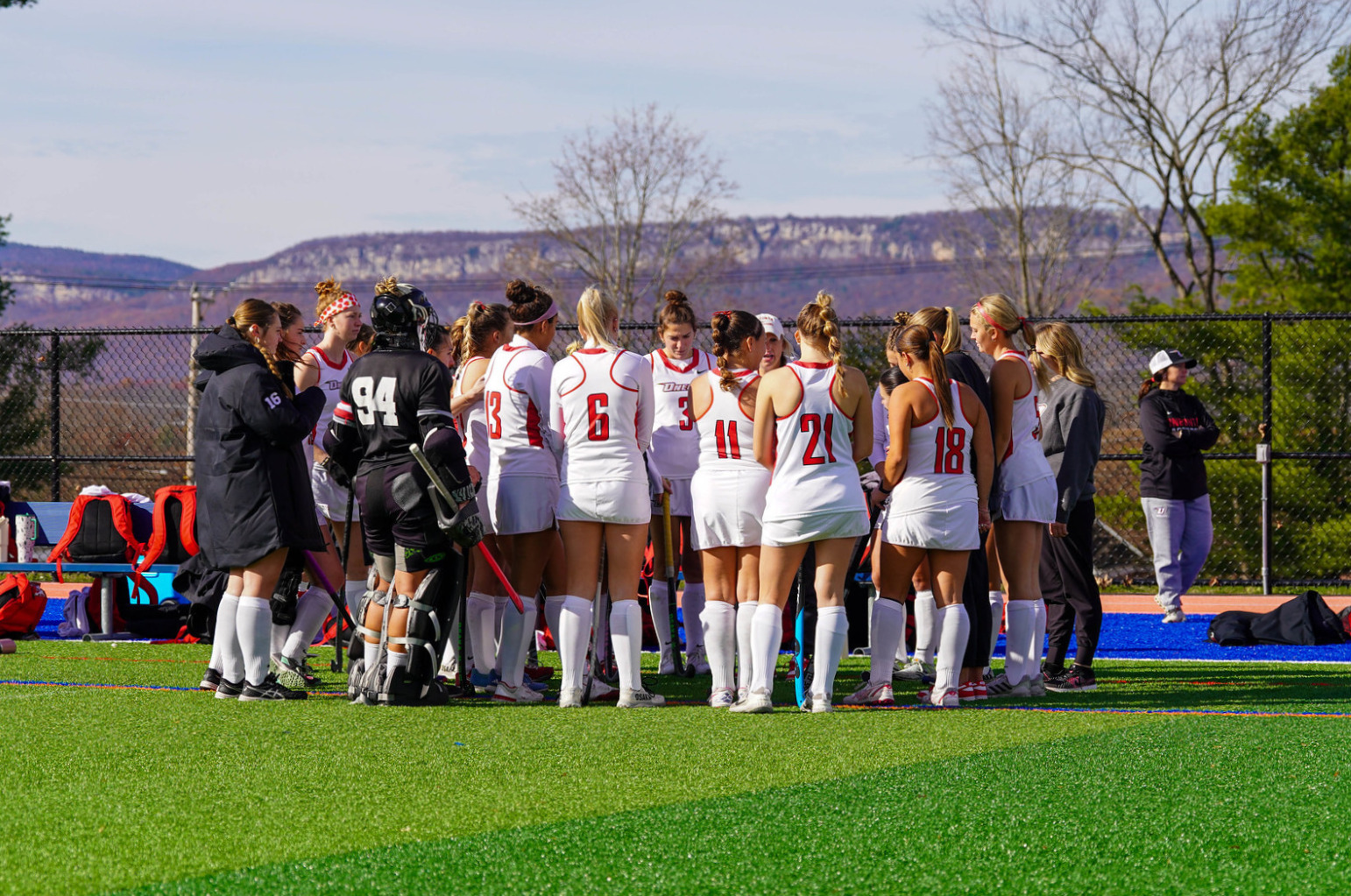 FH Team Huddle Yac Semis 25