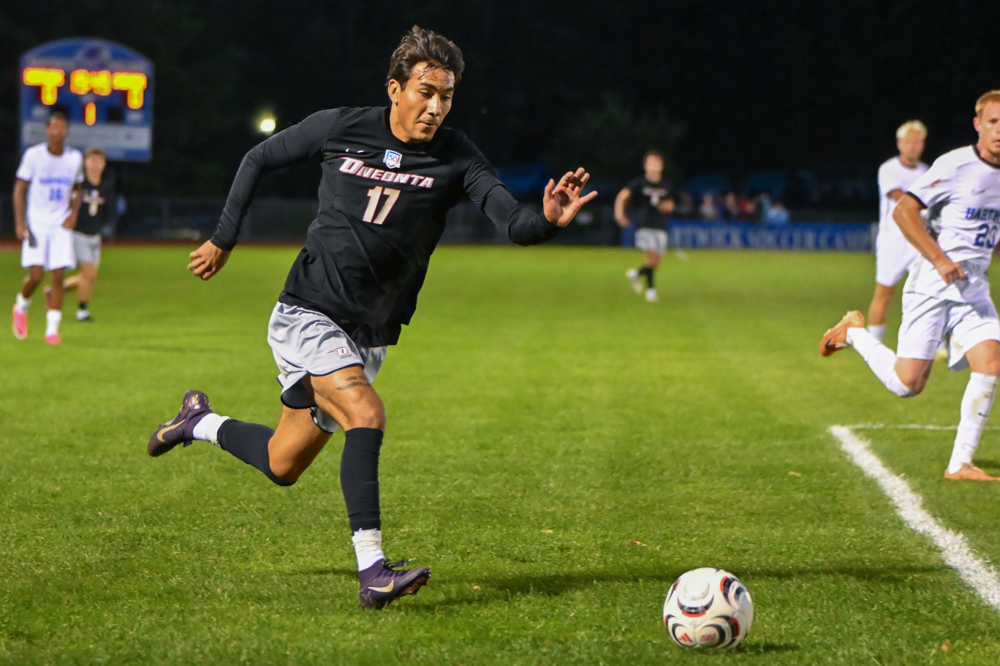 Nico Loaiza readies to center the ball against Hartwick
