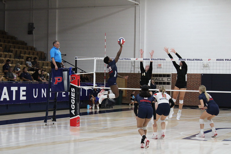 Aggie Volleyball Sweeps Central Christian Tigers in 3 straight sets
