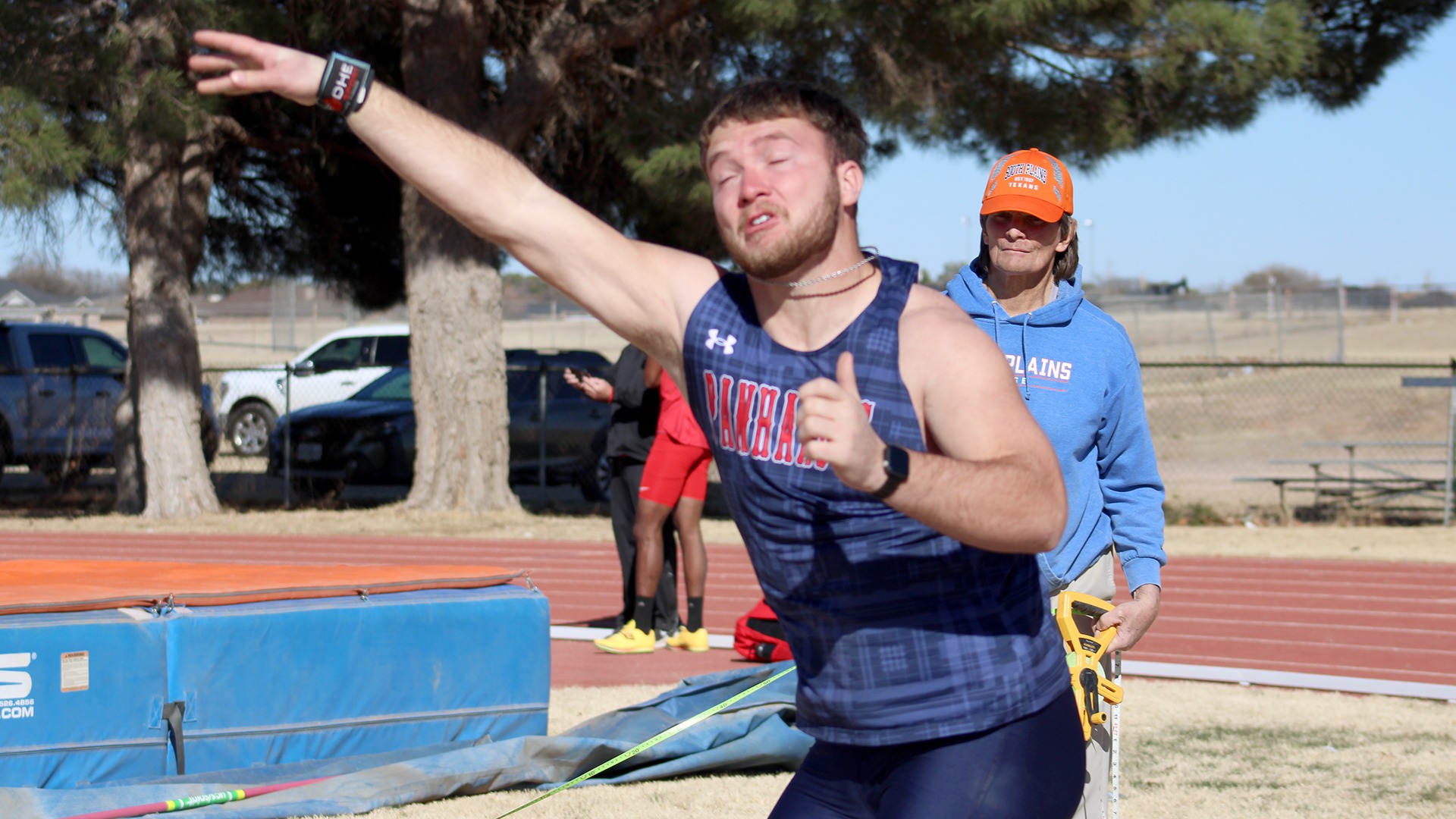 Hendershot_Throw_SPC_Outdoor