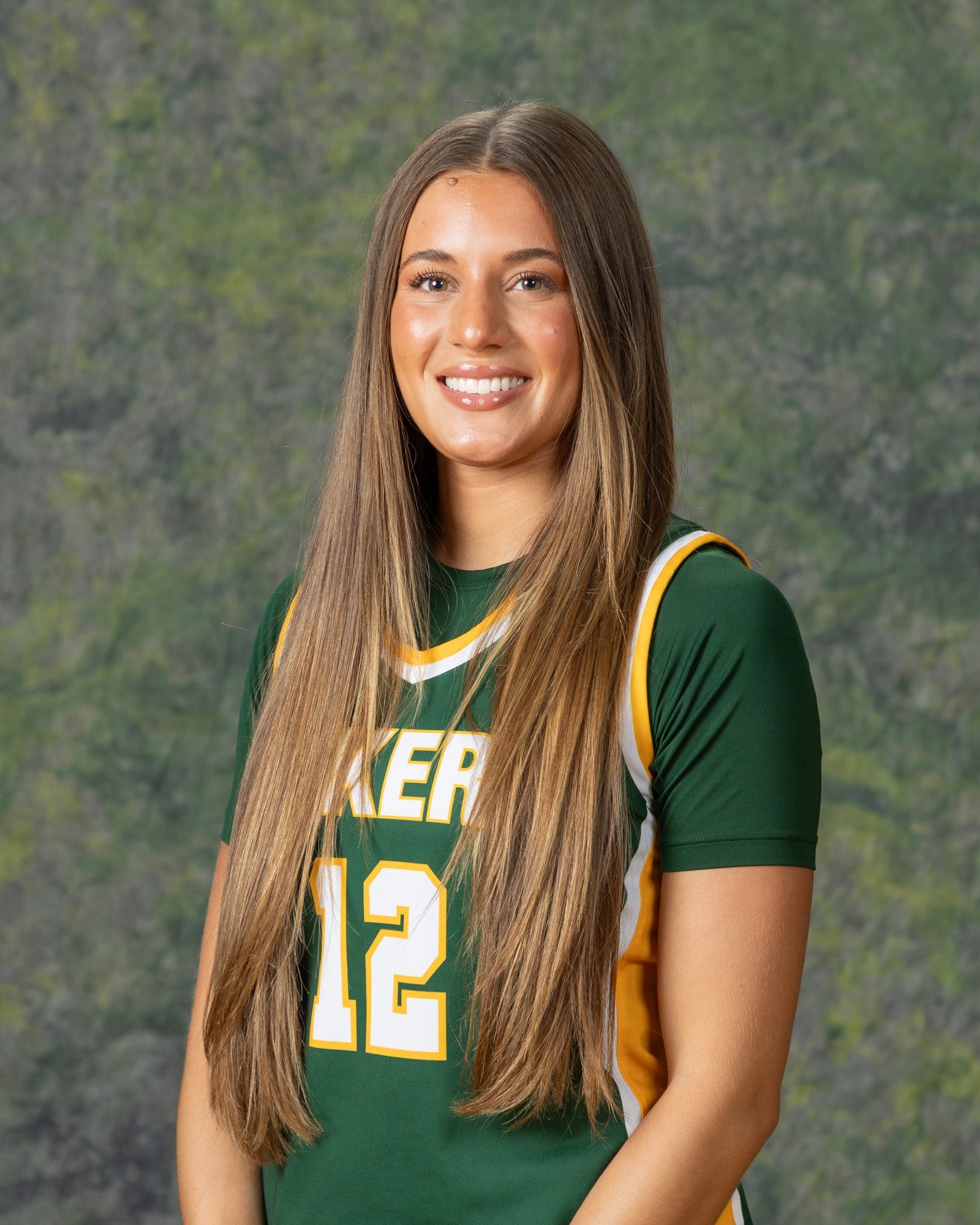 Sydney Hoefs head shot