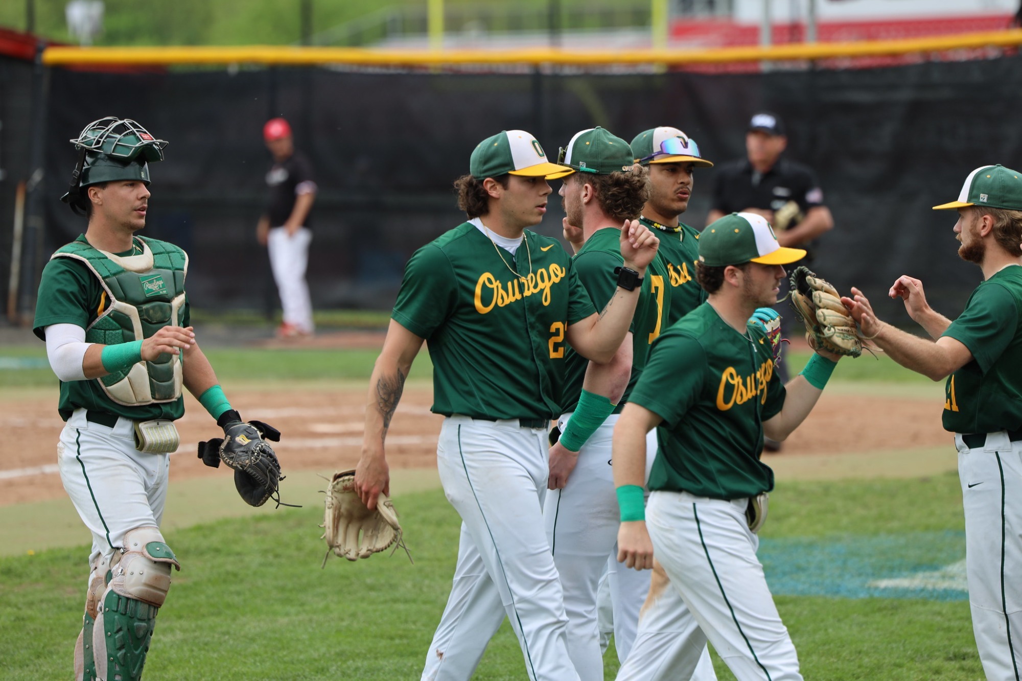 Lakers walking off the field after an inning