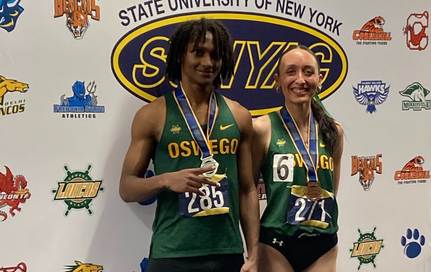 Jeffery simons and Hanna reichard with their medals