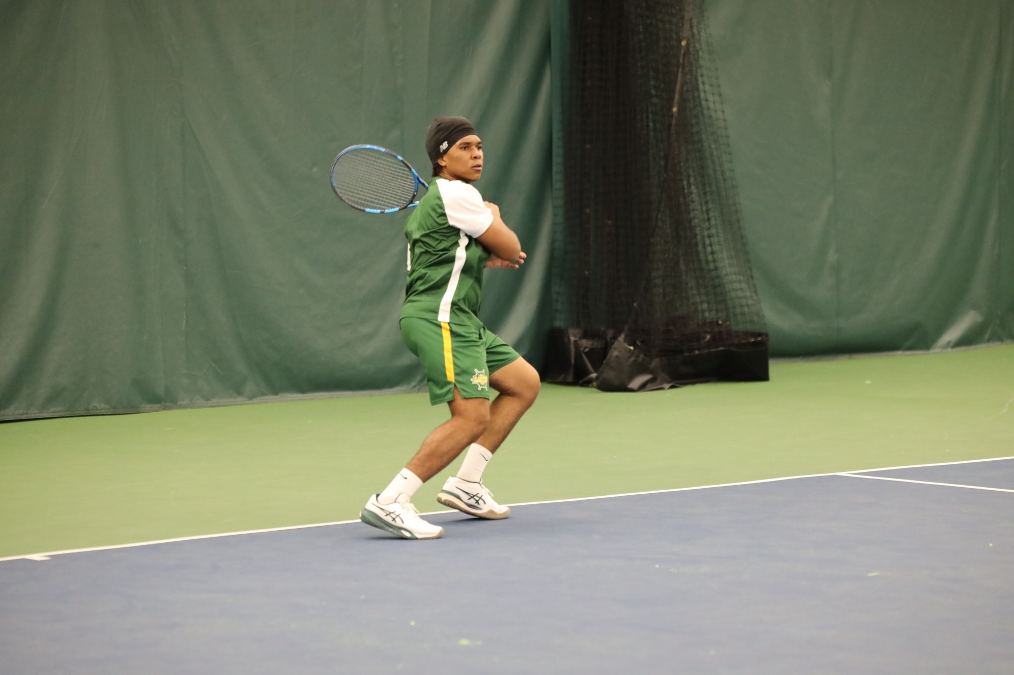Mens tennis player