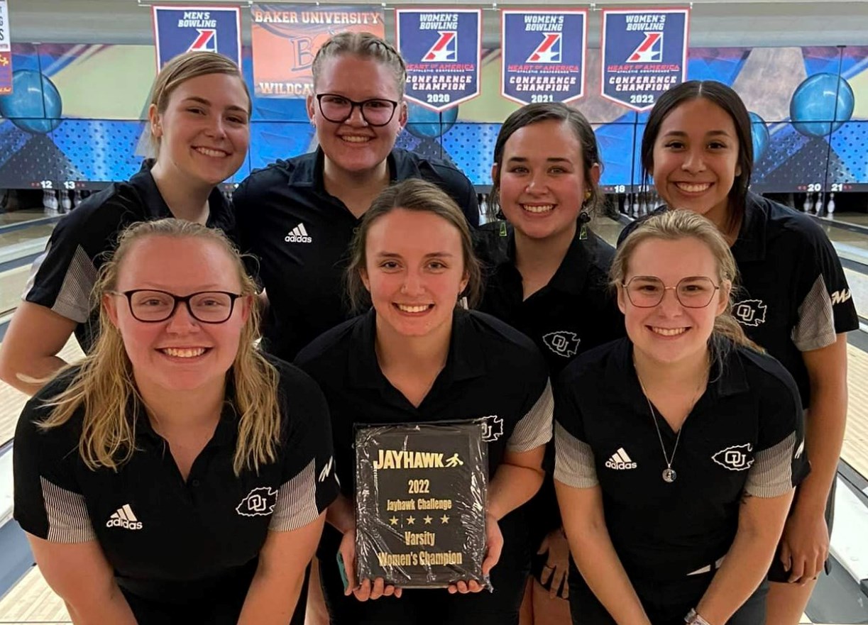 Women's Bowling Takes Championship at Jayhawk Classic Ottawa University