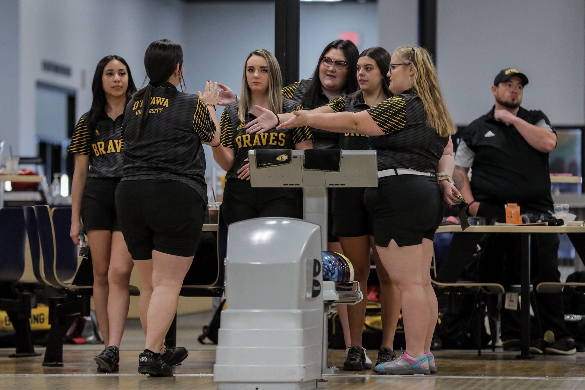 Women's Bowling Finishes in 8th out of 36 Teams at Leatherneck Classic