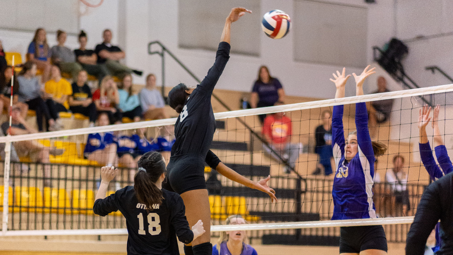 (21) Women's Volleyball Upends Grand View, 32 Ottawa University