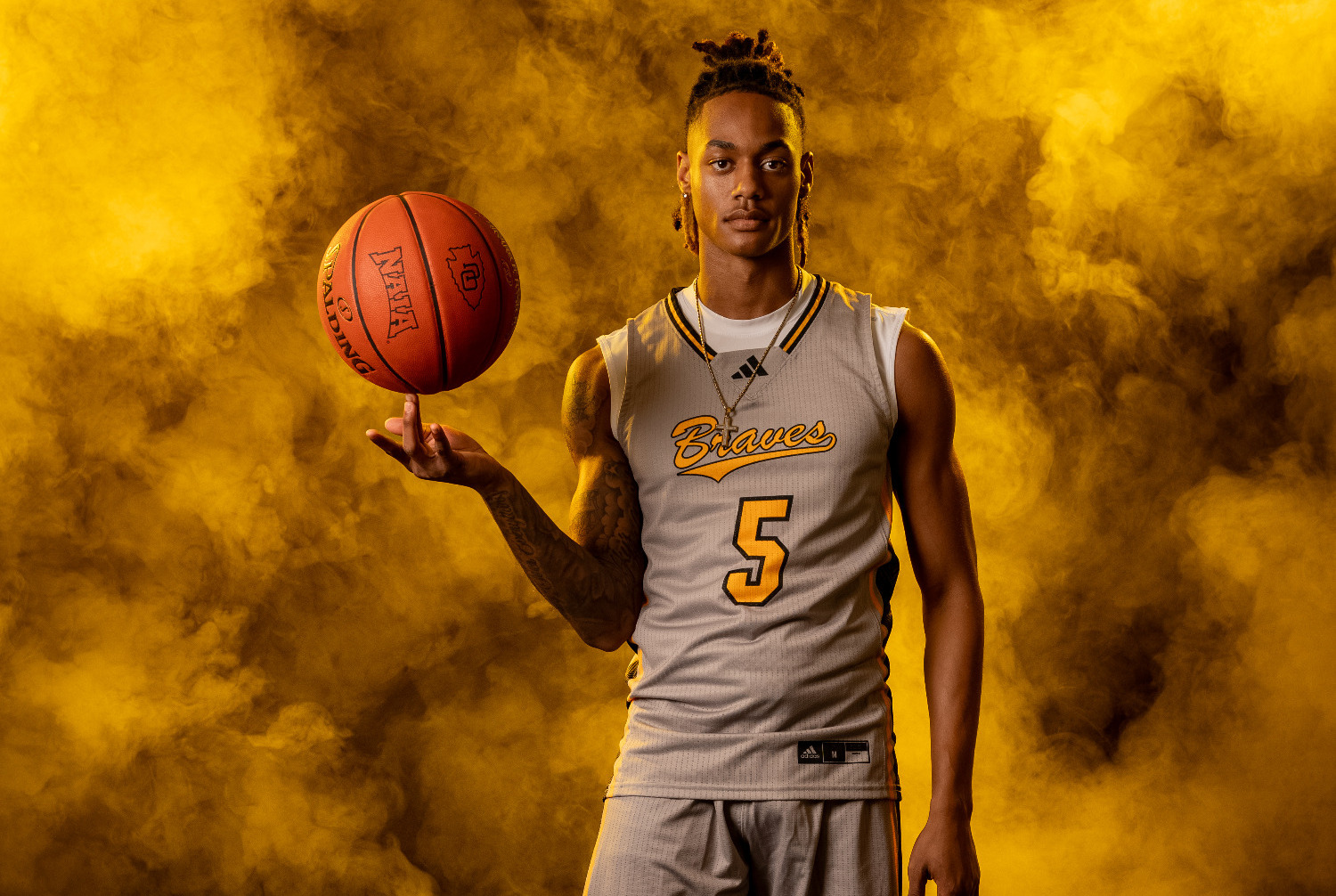 CJ_Brown_Studio_MBB2425_94287592