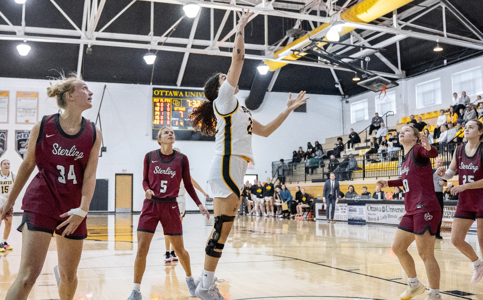 Brown_Action_Sterling_WBB2526_32432