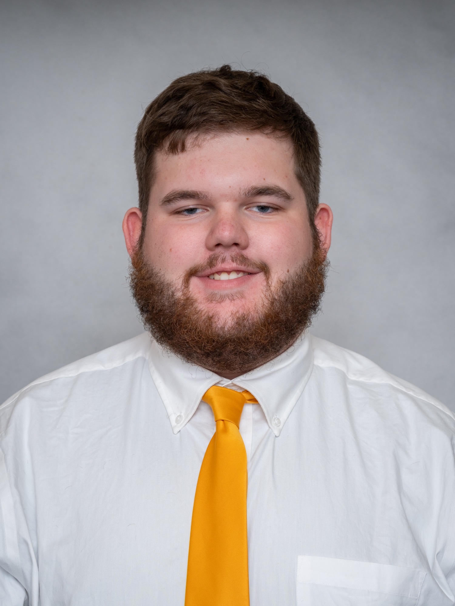 Carter Genzen Staff Headshot 2425