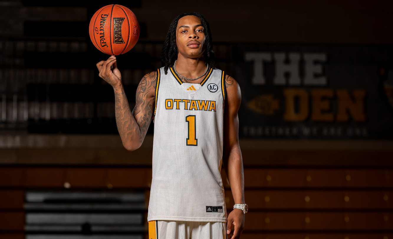 Cam_MBB2526_Studio_w34324