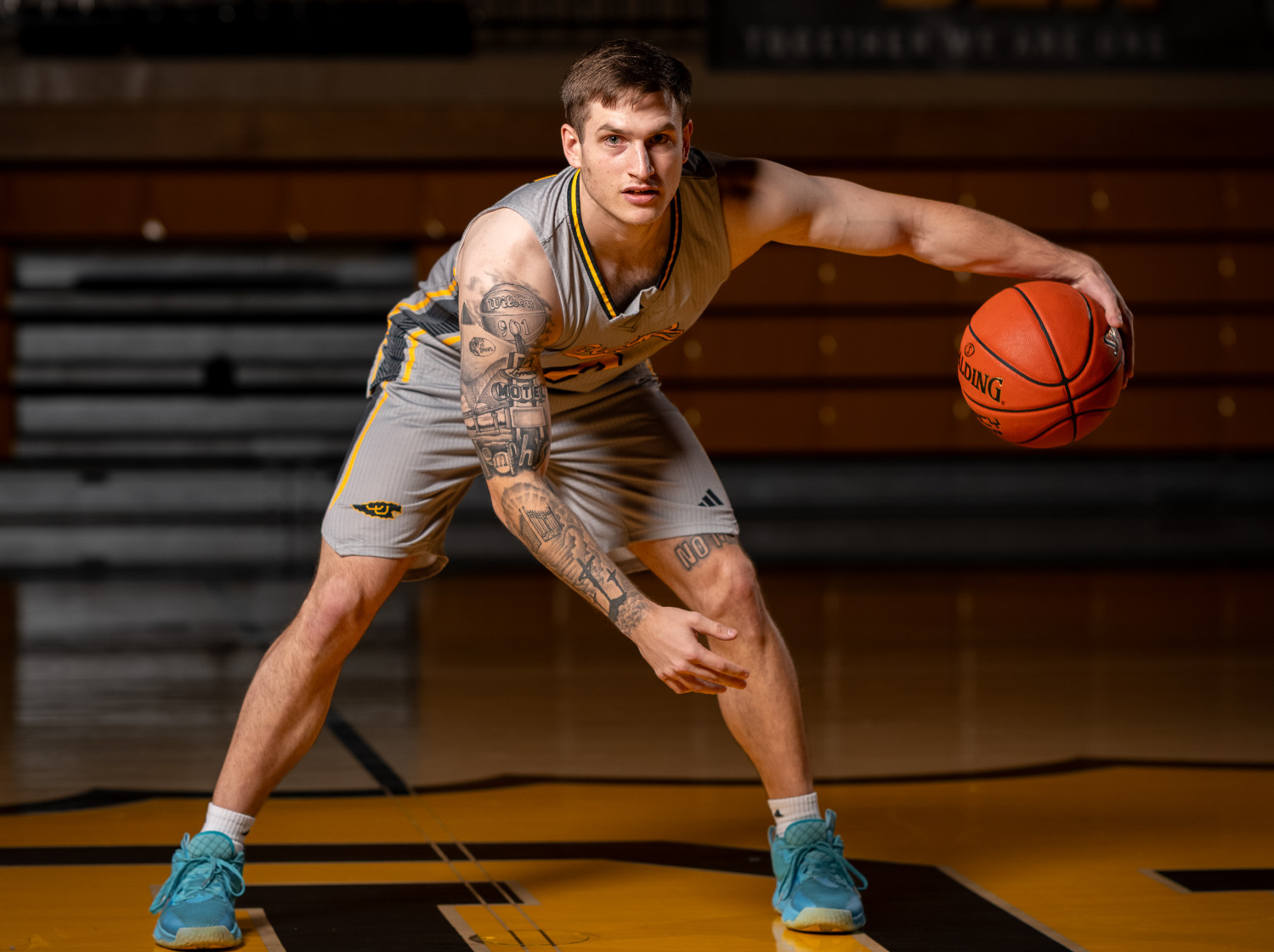 Adam Barbieri MBB2526 Studio 32432