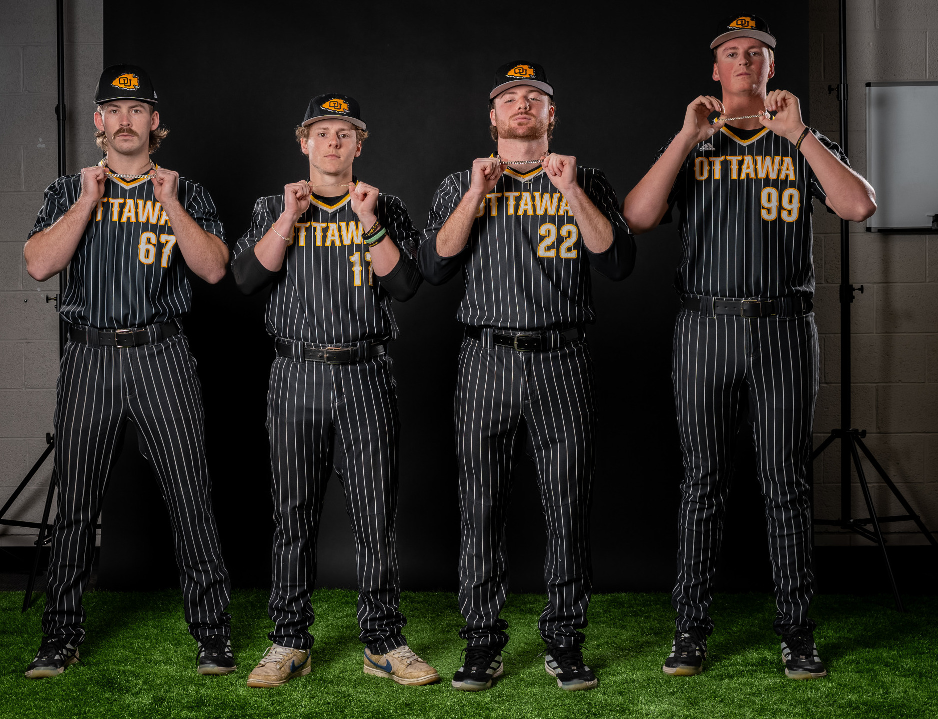 Baseball_Studio_Shot_BSB26_324324