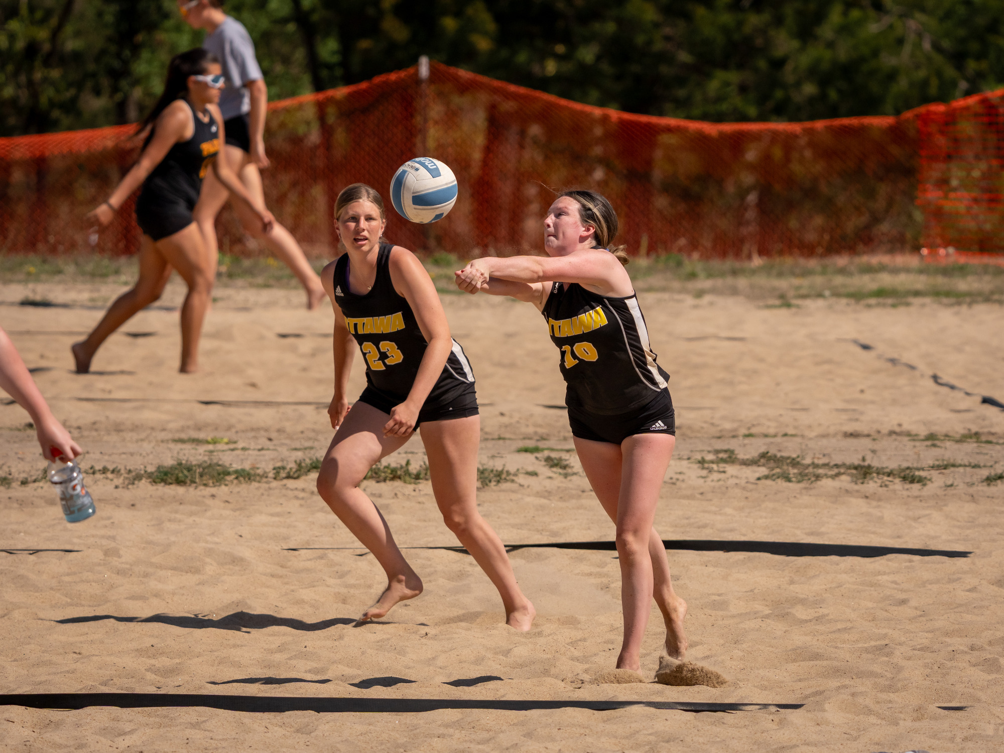 OUBVB26_Action_234324