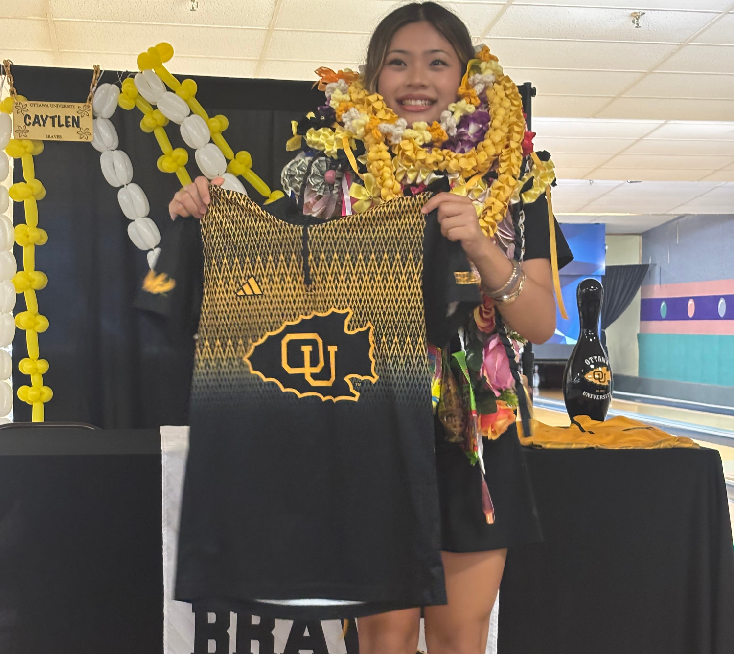 Caytlen Oishi-Gascon Signing