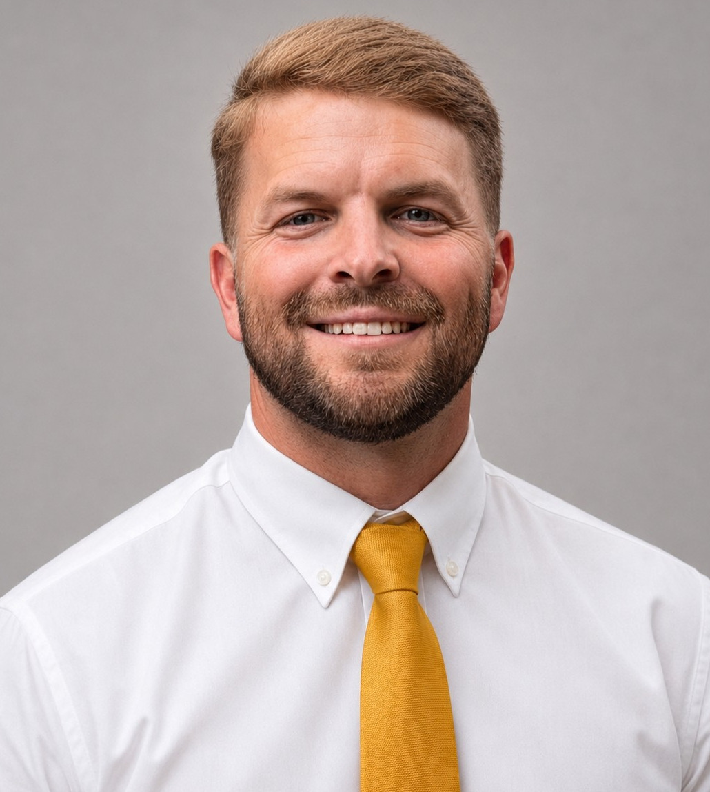 Graves_Mason_HeadShot_2627